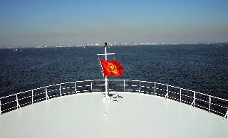 Photo of bow of QM2 goes here.