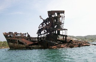 Photo of shipwreck goes here.