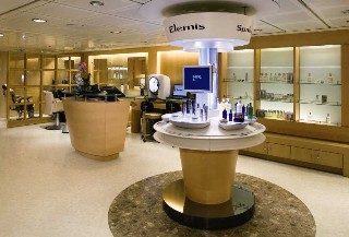 Photo of the new hair salon on Majesty goes here.