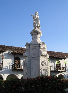 Photo of Christopher Columbus statue goes here.