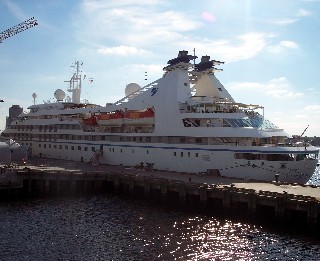 Photo of Seabourn ship goes here.